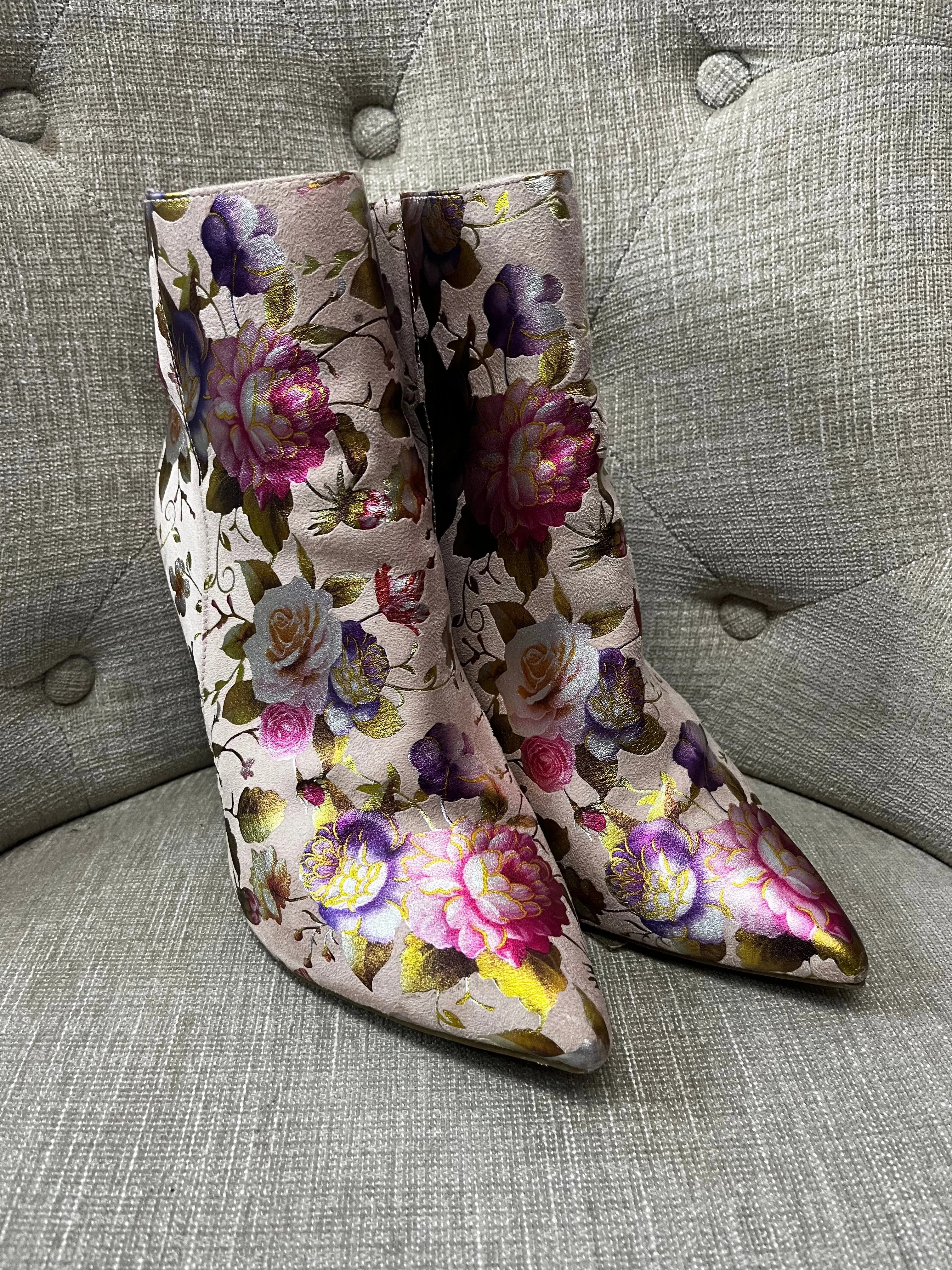 Anne Michelle Floral Heeled Boots (Size 10)