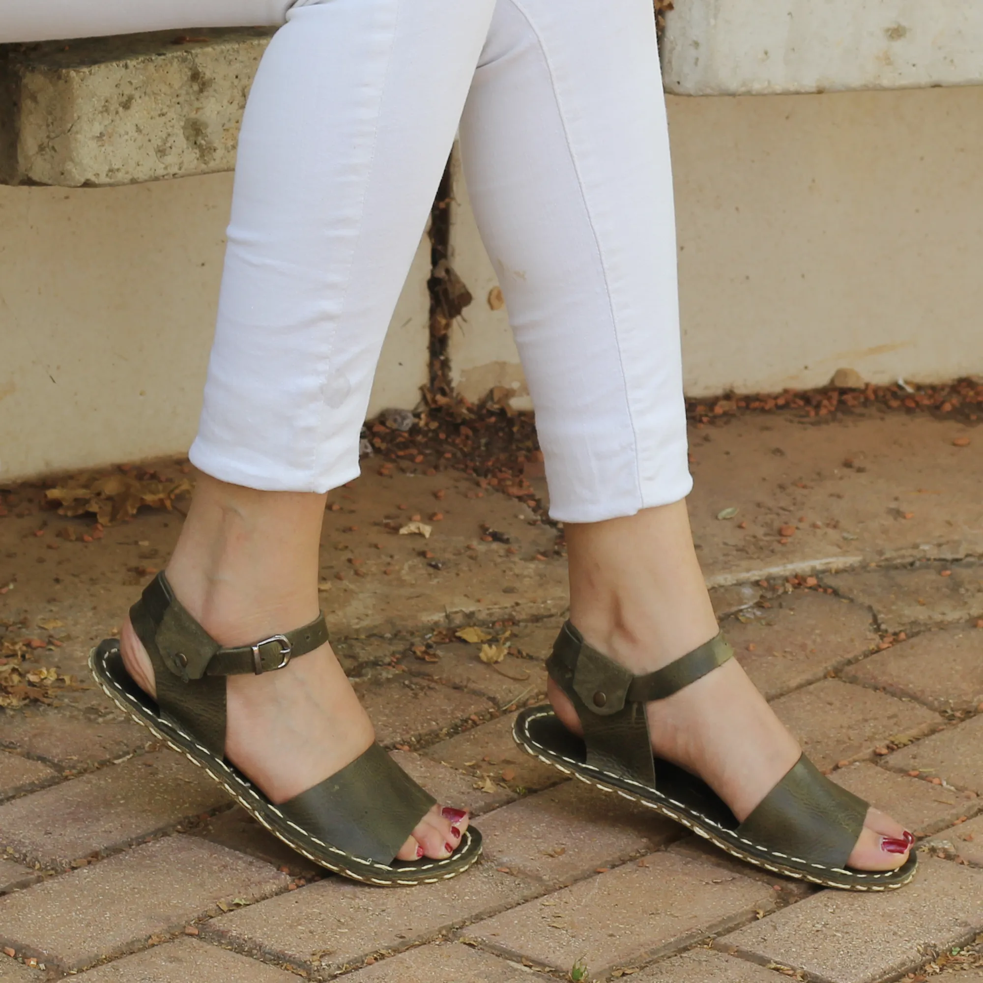 BAND Women's Olive Green Leather Barefoot Huarache Sandals