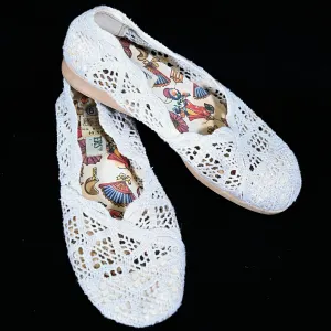 SOLD Vintage 60s/70s White Lace Crochet Shoes 8 1/2